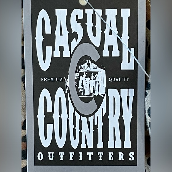 Casual Country Women's Western Cheetah Print Button Up Oversized Flannel NWT - Picture 12 of 12